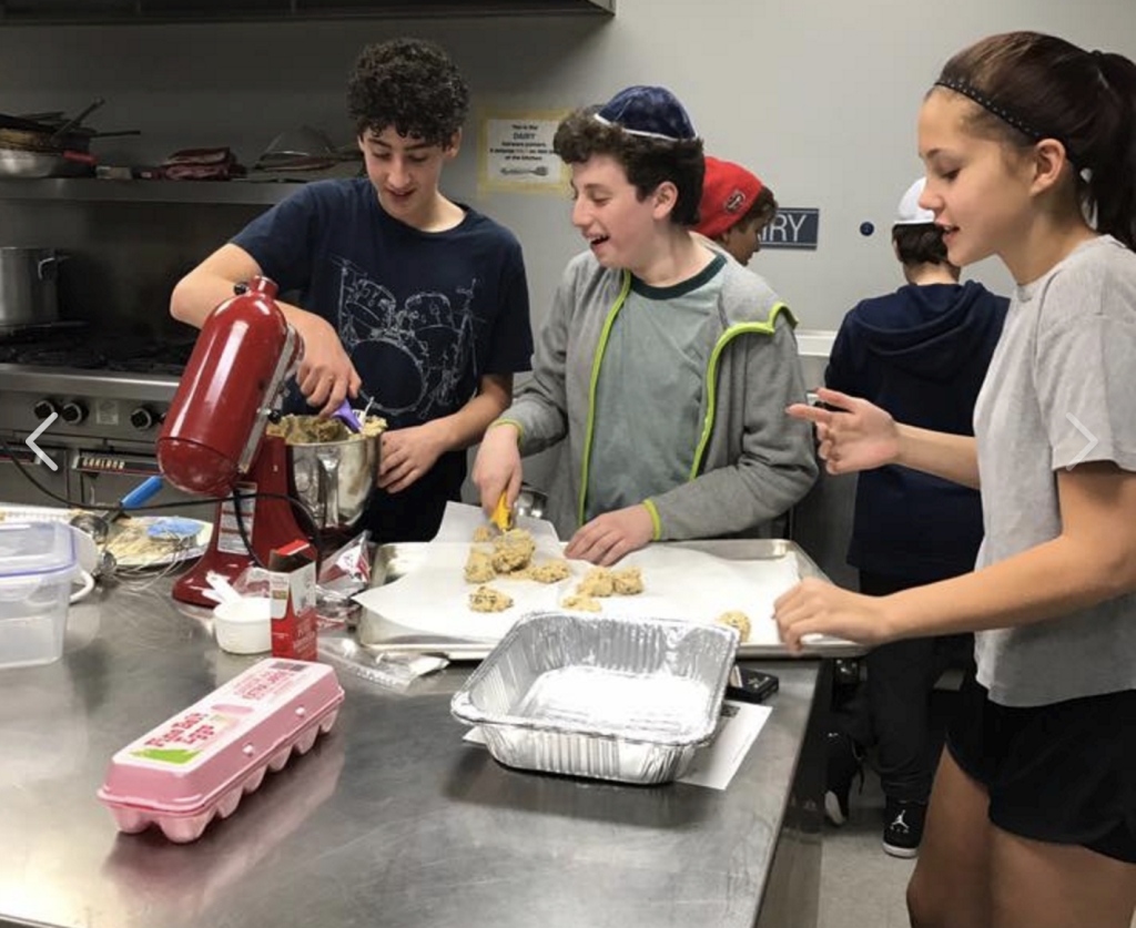 STOM Kids (Shomrei Teens of Montclair) prepare cookies for MESH Cafe, (Montclair Emergency Services for the Homeless)